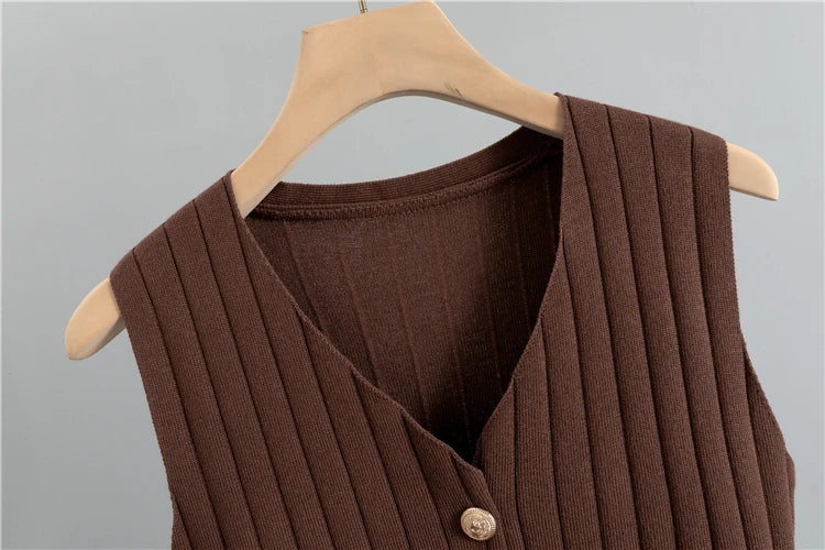 2025 Women Three Piece Sets  Kintted  Vest Pleated Skirt Spring Autumn  Cardigan Top High Waist Skirt New Elegant  Suit